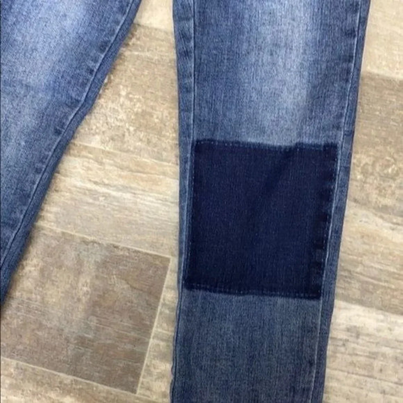 Hudson Jeans Girls 14 Raw Hem Step Released Patch Knee Girls Light Wash Denim - Picture 6 of 8